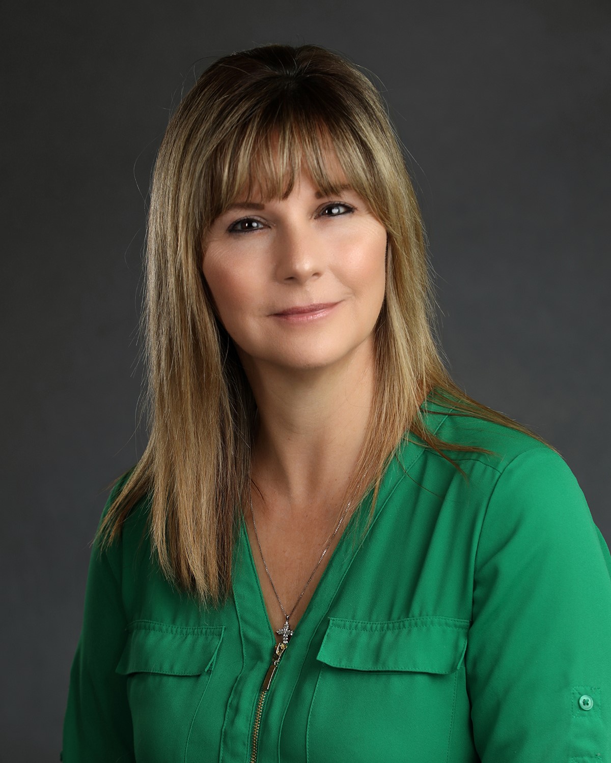 Holly Albanese HEadshot